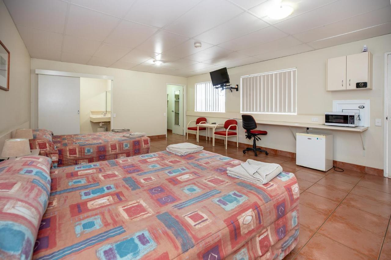 Leichhardt Hotel Motel Cloncurry Extérieur photo